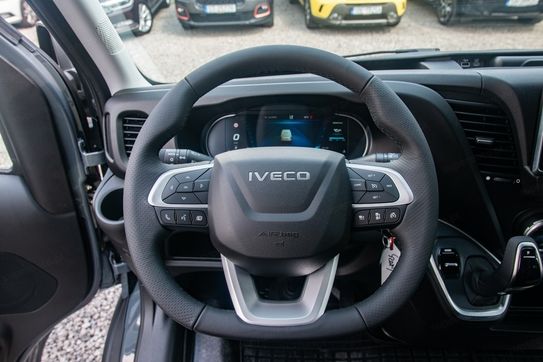 Iveco Daily 35S18 HI-MATIC 16m3 L4h2