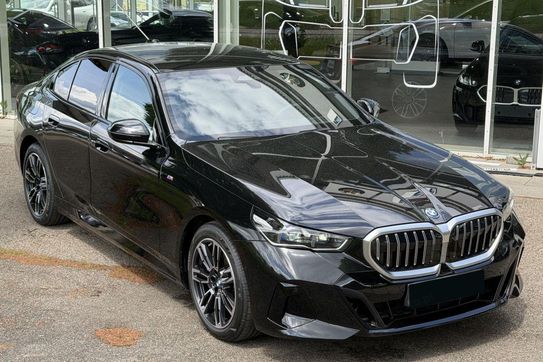BMW Seria 5 530e xDrive M Sport