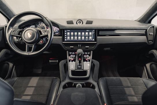 Porsche Cayenne Turbo GT