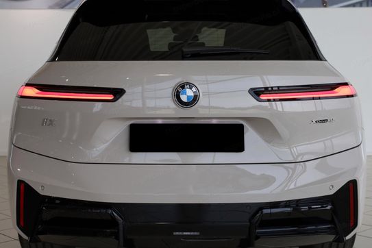 BMW iX xDrive45 M Sport