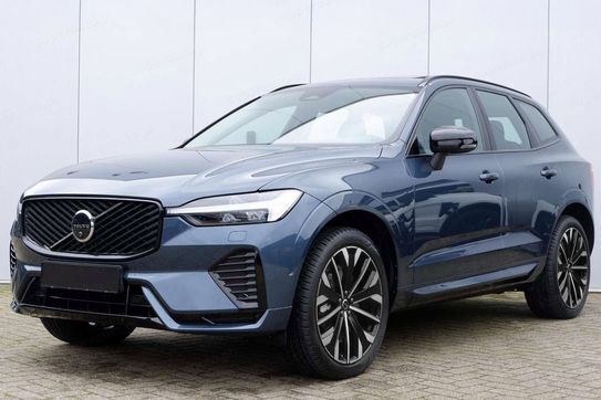 Volvo XC60 B5 AWD Ultra Dark