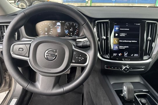 Volvo V60 B3 B Momentum Pro