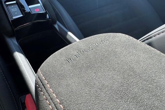 Alfa Romeo Junior Ibrida Intensa