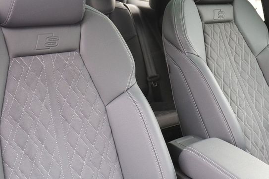Audi Q4 e-tron 45 S Line