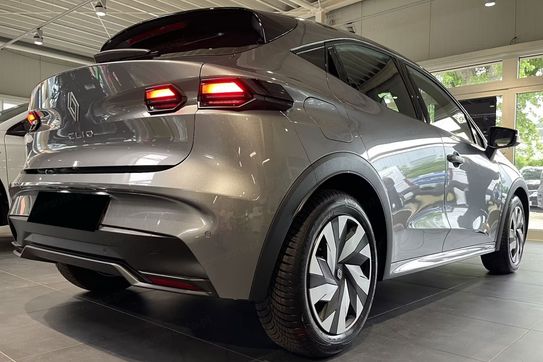 Renault Clio Evolution 1.8 E-TECH Full Hybrid