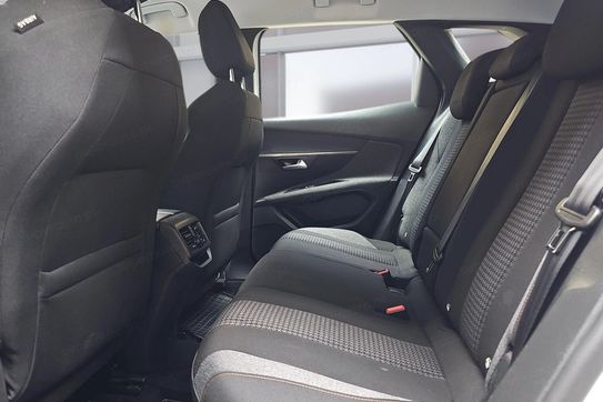 Peugeot 3008 1.2 PureTech Active Pack S&S EAT8