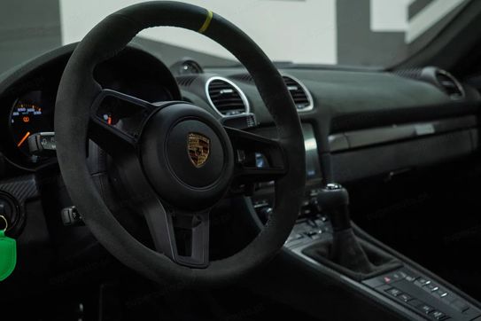 Porsche Cayman 718 GT4 RS