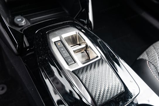 Peugeot 2008 Allure e-DCS 1.2 mHEV