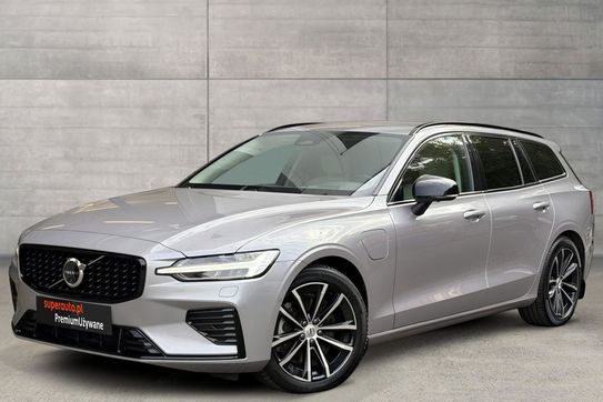 Volvo V60 T6 AWD Plug-In Hybrid Plus Dark
