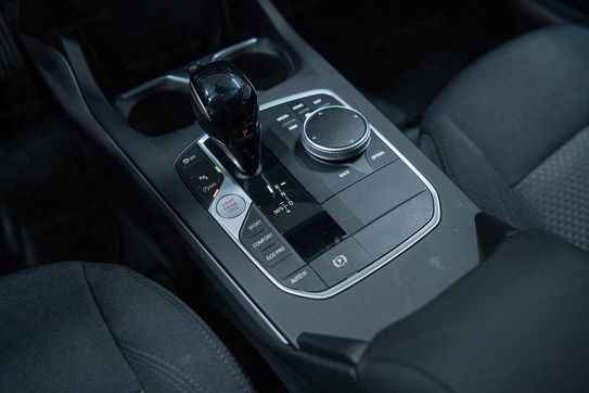 BMW Seria 1 118i Advantage