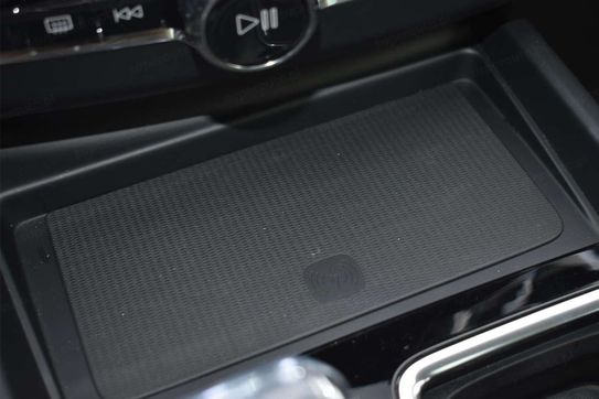 Volvo XC60 T6 Plug-In Hybrid AWD Ultra Dark