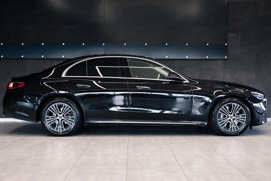 Mercedes Klasa E E 200 mHEV 4-Matic AMG 9G-Tronic