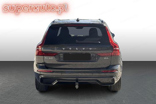 Volvo XC60 B5 B AWD Plus Dark