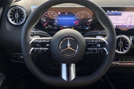 Mercedes GLA 200 AMG Line