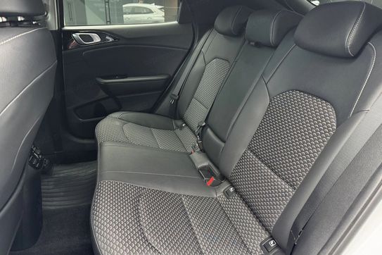 Kia XCeed 1.5 T-GDI Business Line DCT