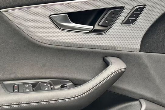 Audi Q7 TDI quattro S Line