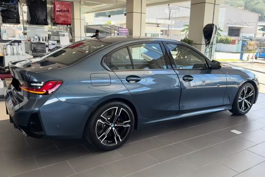 BMW Seria 3 330e M Sport