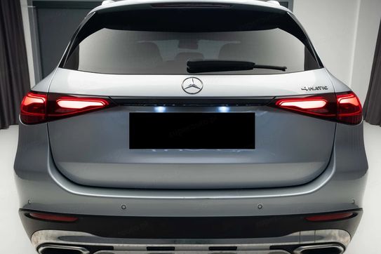 Mercedes GLC 300 e 4-Matic Avantgarde