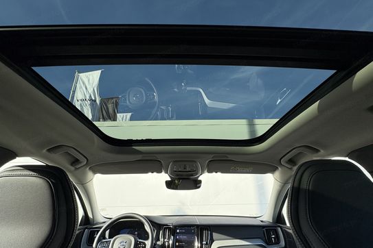 Volvo XC60 T6 Plug-In Hybrid AWD Ultra Bright aut