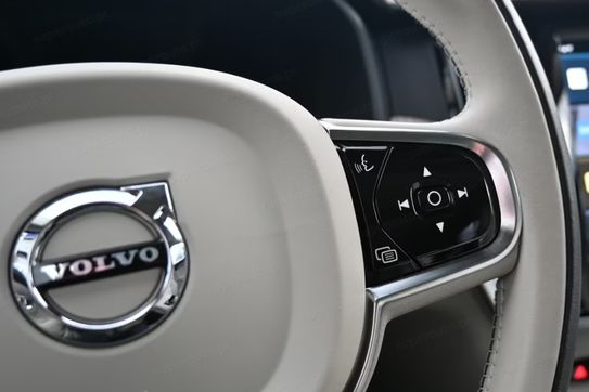 Volvo V90 T6 AWD Plug-In Hybrid Plus Bright
