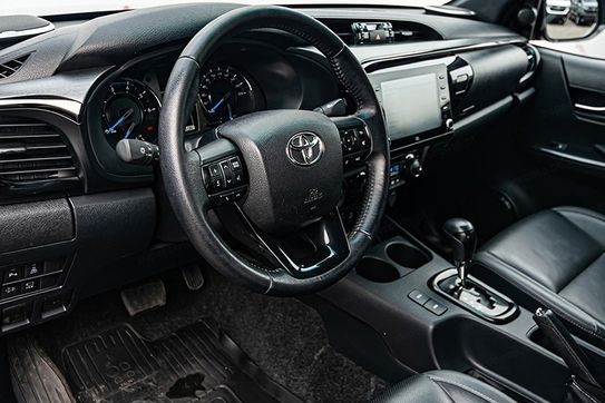 Toyota HiLux Double Cab Invincible