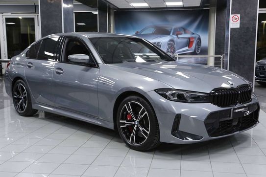 BMW Seria 3 330i xDrive M Sport