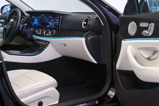 Mercedes E Klasa 220 d 4MATIC Avantgarde