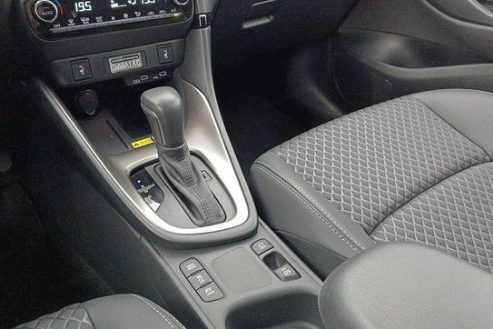 Mazda 2 1.5 Homura Cvt