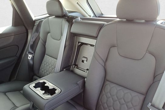 Volvo XC60 B5 B AWD Plus Dark aut