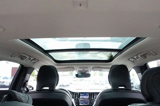 Volvo XC60 B5 B AWD Ultra Dark aut