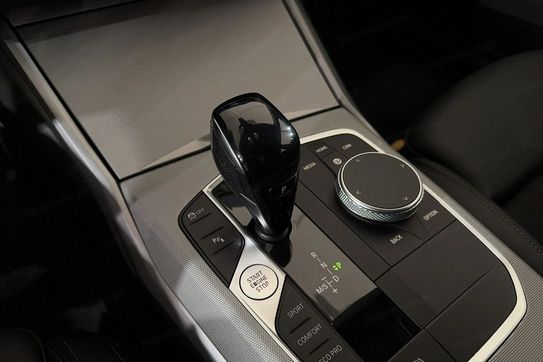BMW Seria 3 318d mHEV aut