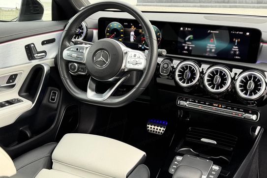 Mercedes CLA 250 4-Matic AMG Line 7G-DCT