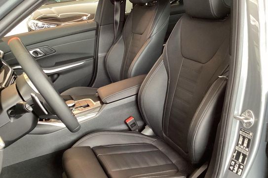 BMW Seria 3 M340i xDrive