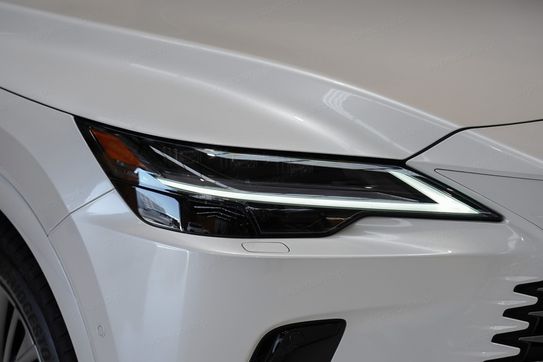 Lexus RX 450h+ Omotenashi 2.5 Hybrid Plug-in