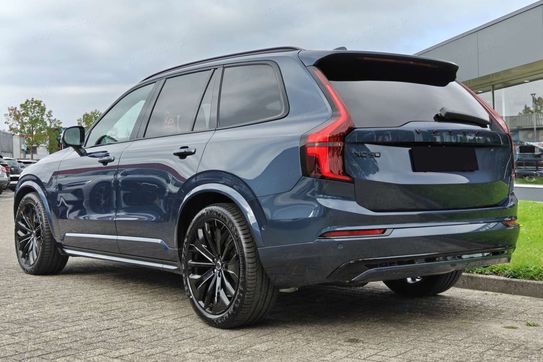 Volvo XC90 B5 AWD Ultra Black Edition