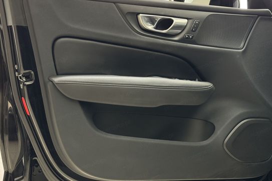 Volvo V60 T6 AWD Plug-In Hybrid Plus Bright aut