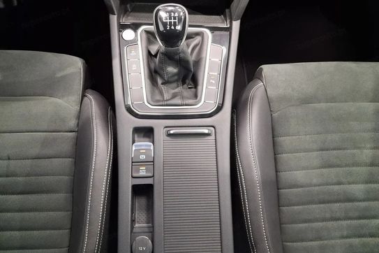 Volkswagen Passat 1.5 TSI EVO Elegance