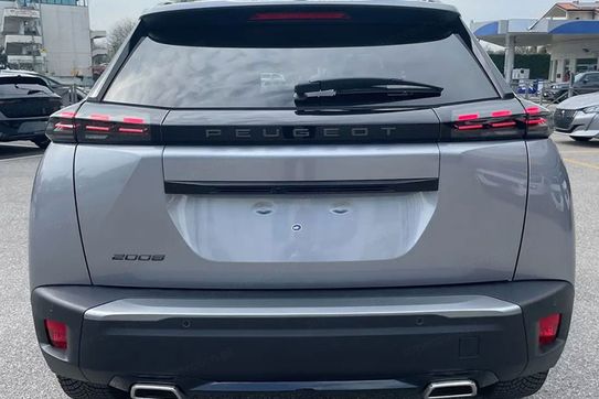 Peugeot 2008 Allure e-DCS 1.2 mHEV