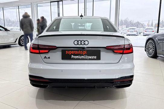 Audi A4 35 TFSI S Line