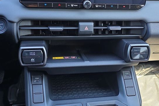 Toyota RAV4 Style 2.5 Hybrid