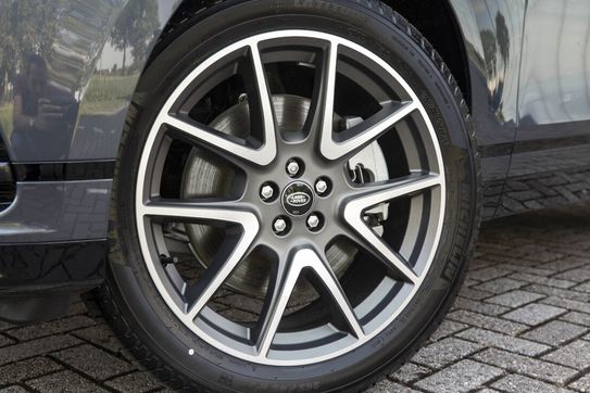 Land Rover Range Rover Velar P400e Dynamic HSE