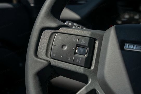 Land Rover Defender 110 3.0 D300 mHEV X-Dynamic HSE