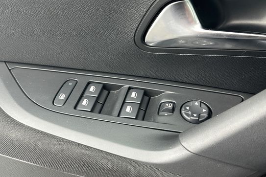 Peugeot 2008 Active 1.2 PureTech