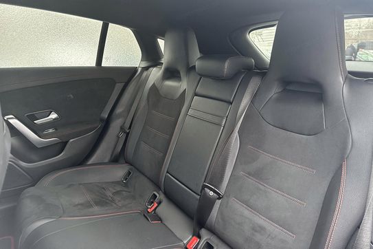 Mercedes CLA 250 e AMG Line 8G-DCT