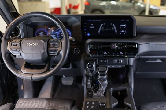 Toyota Land Cruiser LC 2.8 D-4D Executive aut