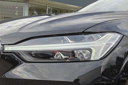 Volvo XC60 B5 AWD Plus Bright
