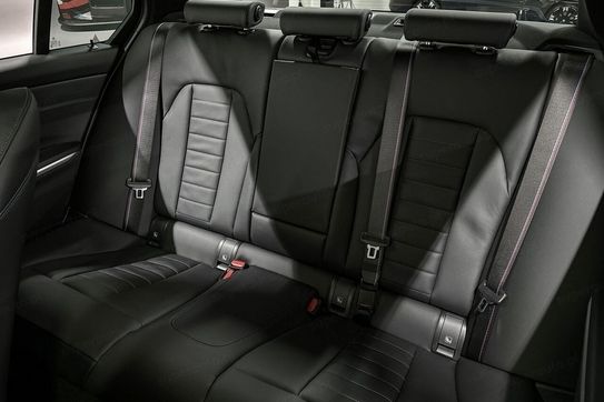 BMW Seria 3 330i xDrive M Sport