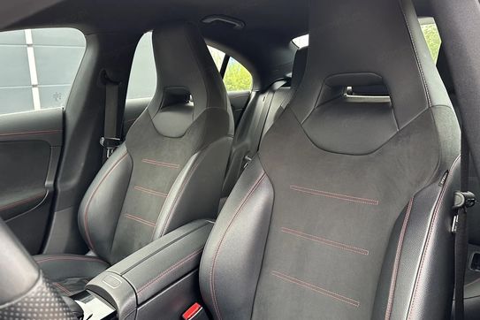 Mercedes CLA 200 AMG Line