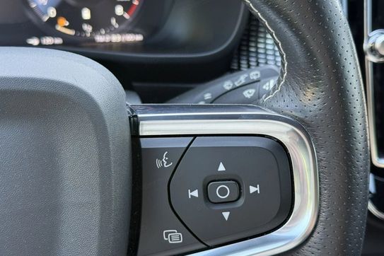 Volvo XC40 B4 B R-Design