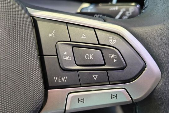 Volkswagen Golf Life Plus 2.0 TDI DSG